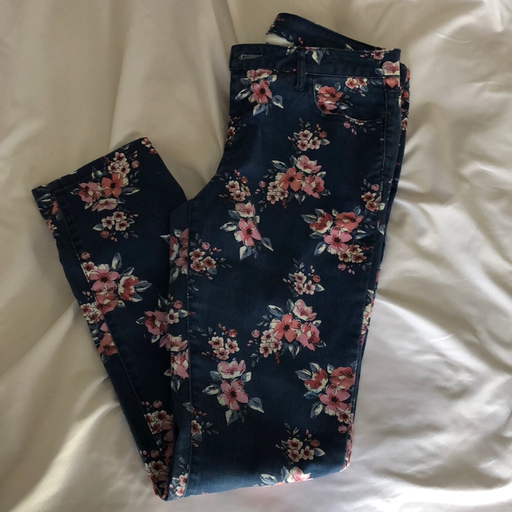 Aeropostale skinny jeans